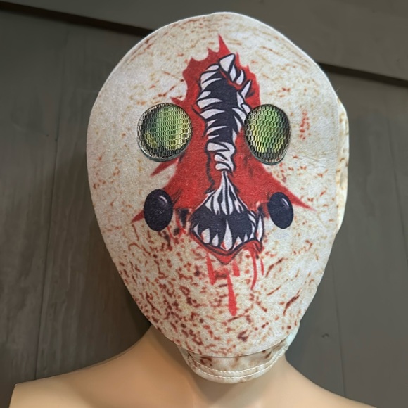 Insect skin suit with slip over mask, you can see through the eyes. Zipper back. - Picture 2 of 6